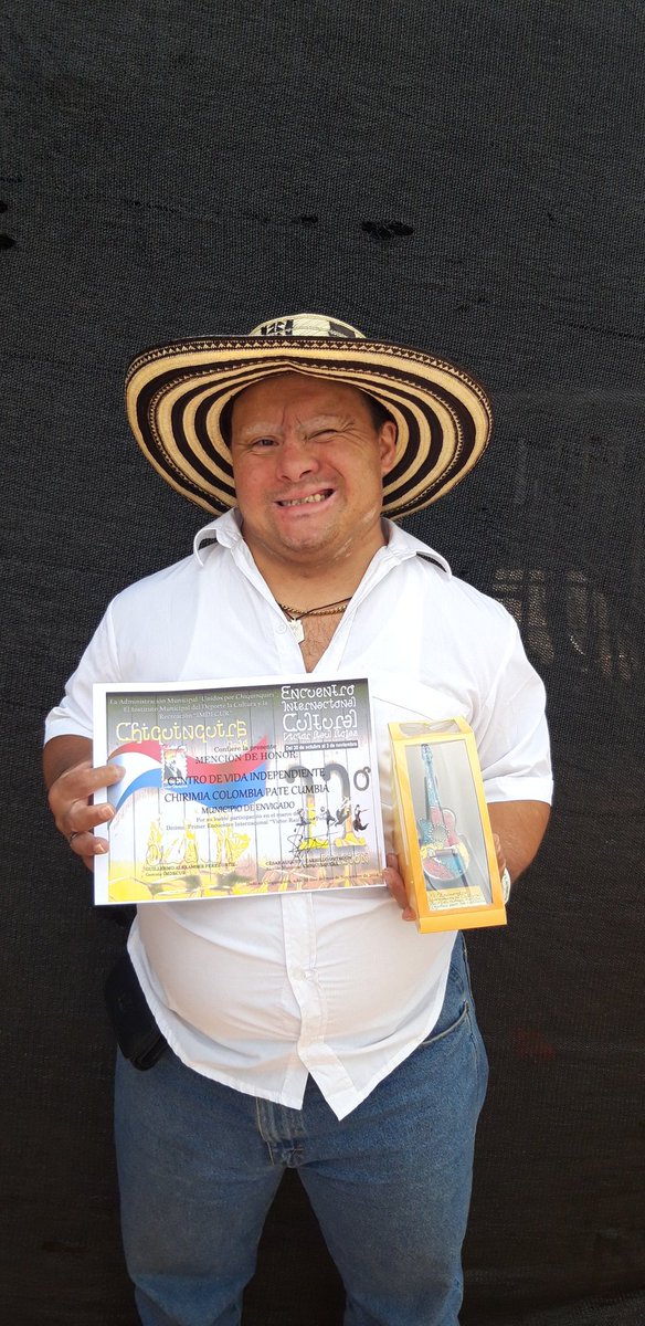 ALFIME's tweet image. Mención de honor que nos confiere el #EncuentroInternacionalCulturalVictorRaulRojas y la @AlcChiquinquira en su 11° Versión.

El Honor es para nosotros de poder representar a #Envigado y dejar su nombre en alto 
@AlcaldiaEnv
Gracias #Chiquinquirá