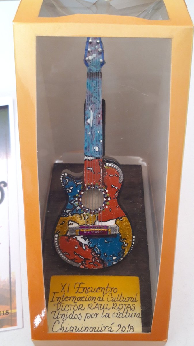 ALFIME's tweet image. Mención de honor que nos confiere el #EncuentroInternacionalCulturalVictorRaulRojas y la @AlcChiquinquira en su 11° Versión.

El Honor es para nosotros de poder representar a #Envigado y dejar su nombre en alto 
@AlcaldiaEnv
Gracias #Chiquinquirá