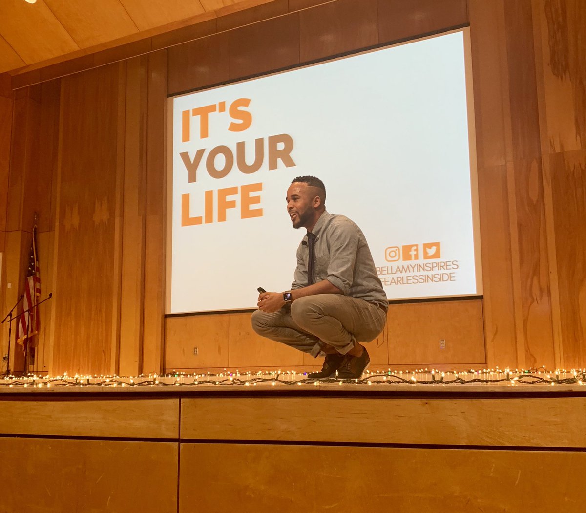 BrownSpicyPapi's tweet photo. Totally unplanned reunion...Amazing inspiration by @BellamyInspires #fearlessinside #niners #UNCC #sburaconference https://t.co/t9IQukdrwB