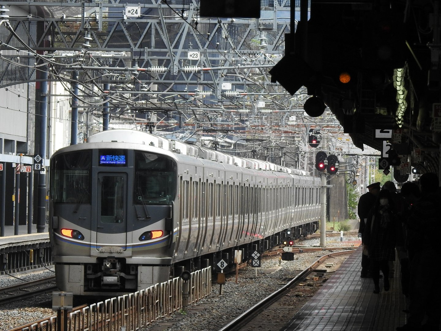 広島向け新型車両「227系」の第二陣が到着 広島駅での様子など