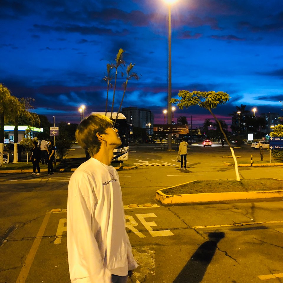 Youngmin_Brasil's tweet photo. [#TRADUÇÃO] 「 Im Youngmin 」 03.11.18 ღ | Atualização no Twitter @bnmboysofficial 

[#MXM/#ImYoungmin] Hum hum... O anoitecer no Brasil...☺️ 

© KR/PT-BR. Youngmin_Brasil 

#임영민 #영민 
#MORE_THAN_EVER #YAYAYA 
#ImYoungMin #LIMYOUNGMIN #MXM https://t.co/A9rRtR44dR