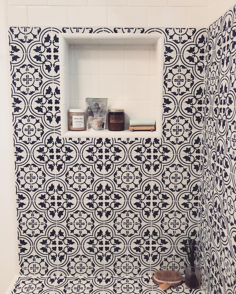 We absolutely love that Arianna Sophia, of Fig and Moss Designs, came to our showroom to redo her own shower! It's so fun to work with designers on personal and client based projects.
.
.
#interiorandhome #interiorlove #myinteriordetails #myinteriorstyle