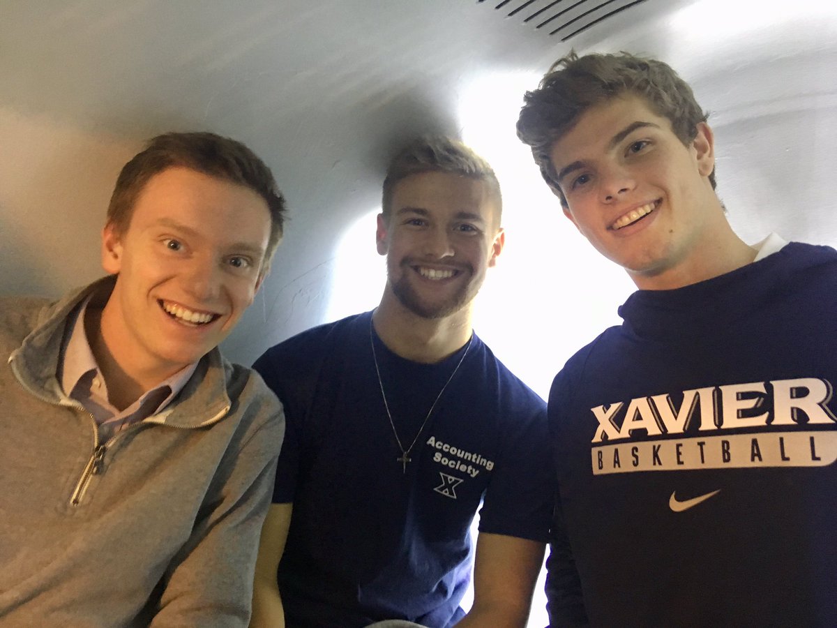 XUACCSociety's tweet photo. The Gateway Arch was our final stop...now back to @XavierUniv!
Thanks @IMA_News for another great student leadership conference! #IMASLC18 https://t.co/GXzoGn6TF3