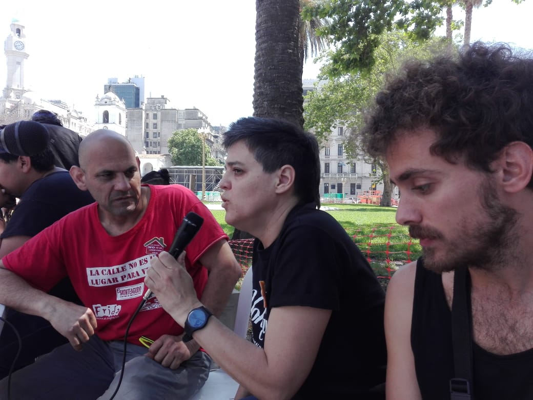 Hoy en Plaza de Mayo x las personas en situacion de calle

#LaCalleNoEsUnLugarParaVivir