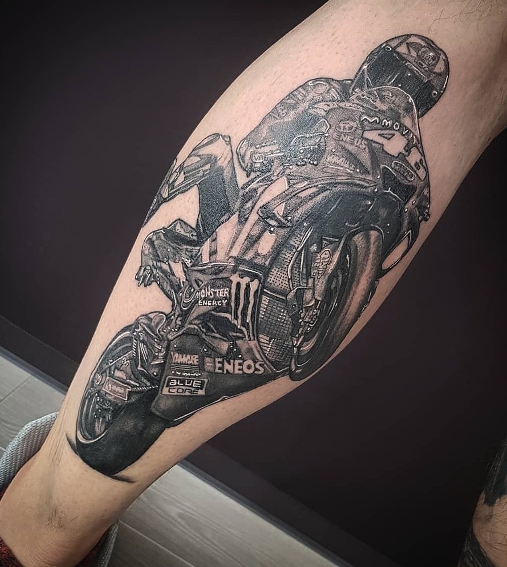 LeeR1110's tweet photo. Latest addition.. @ValeYellow46 @Alex__Briggs #Vale46 #MotoGP #TheGOAT #InkedOn #FavouriteRider #Yamaha #FactoryYamaha #WorldsEndTattooGuernsey #FrankieAllez #MotoGPLegSleeveInProgress https://t.co/WI20XXgMme