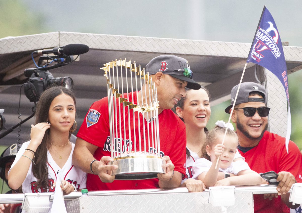 De Caguas para el Mundo..@ac13alex de la Liga de Villanueva donde los sueños se hacen realidad.. #baseball #beisbol #mlb #Caguas #CriollosDeCaguas