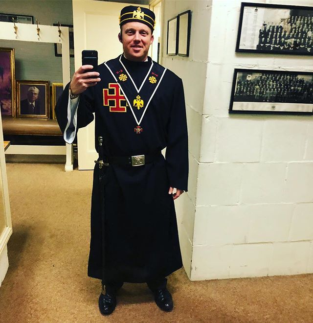 BNPfsu's tweet photo. My halloween came a little late...π JK
Spent the morning at the #dcscottishrite reunion. #itsamasonthing #32nddegree #whatsthathat #askonetobeone #happytoshare https://t.co/Qm1I7KHrPe https://t.co/V5XSbypZt2