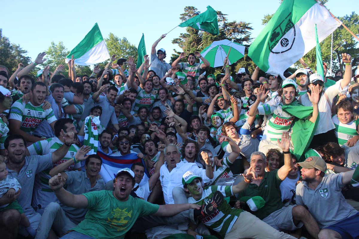 RugbyUruguay's tweet photo. 📸 Imágenes de los festejos de @trebolrugby tras la conquista del título de Campeón del #UruguayoDeClubes 

¡Felicitaciones ☘️🏆! https://t.co/W2cG1H4aNl