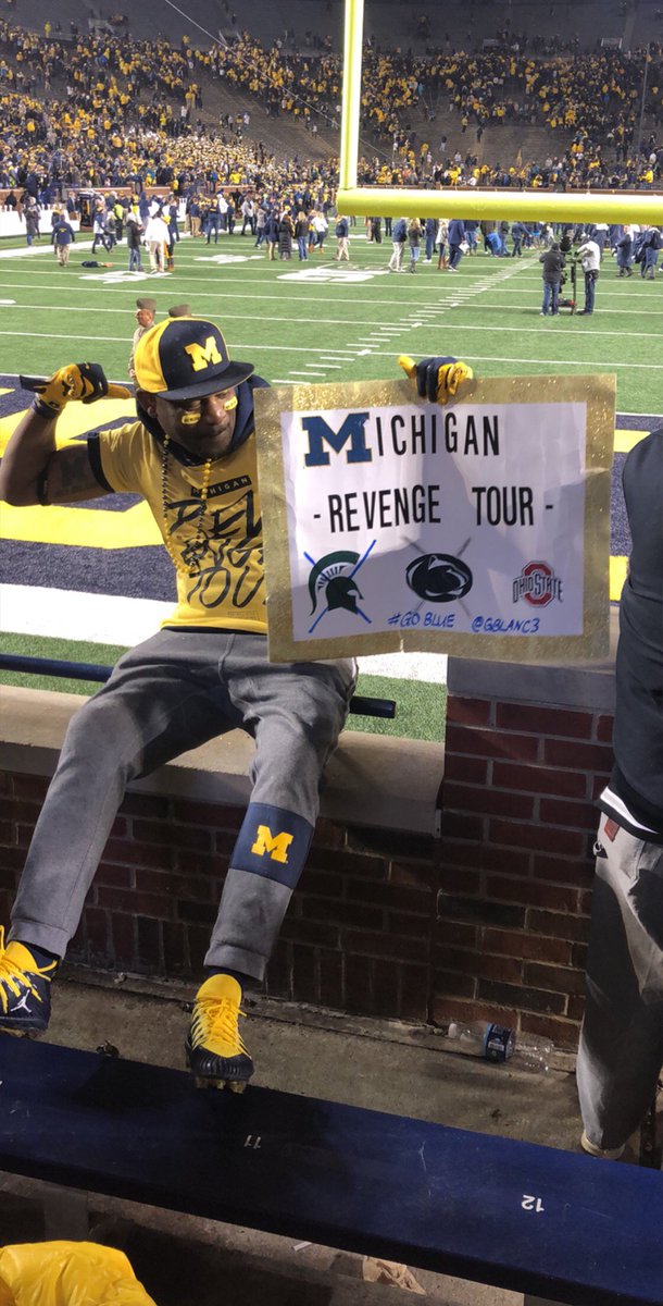 UMGoBlog's tweet photo. Yeah, this -> #goblue https://t.co/7z1jfDjQeL