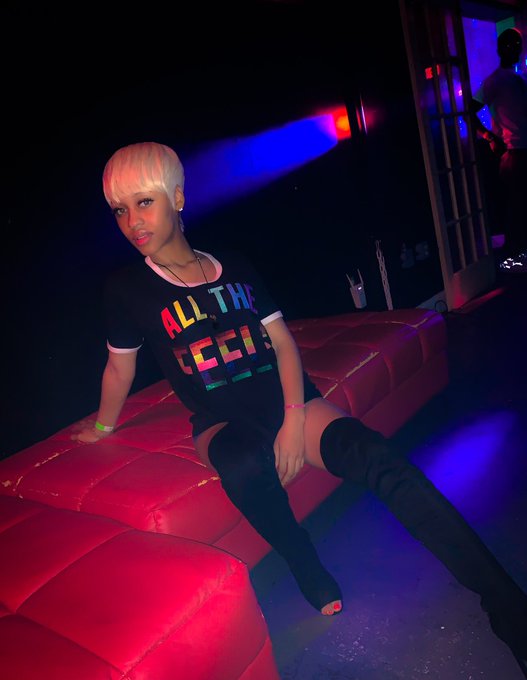 Watch GODDESSBAE__💛's leaked NSFW photo on TwXstars