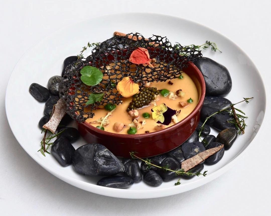 wanderlistmag tweet media