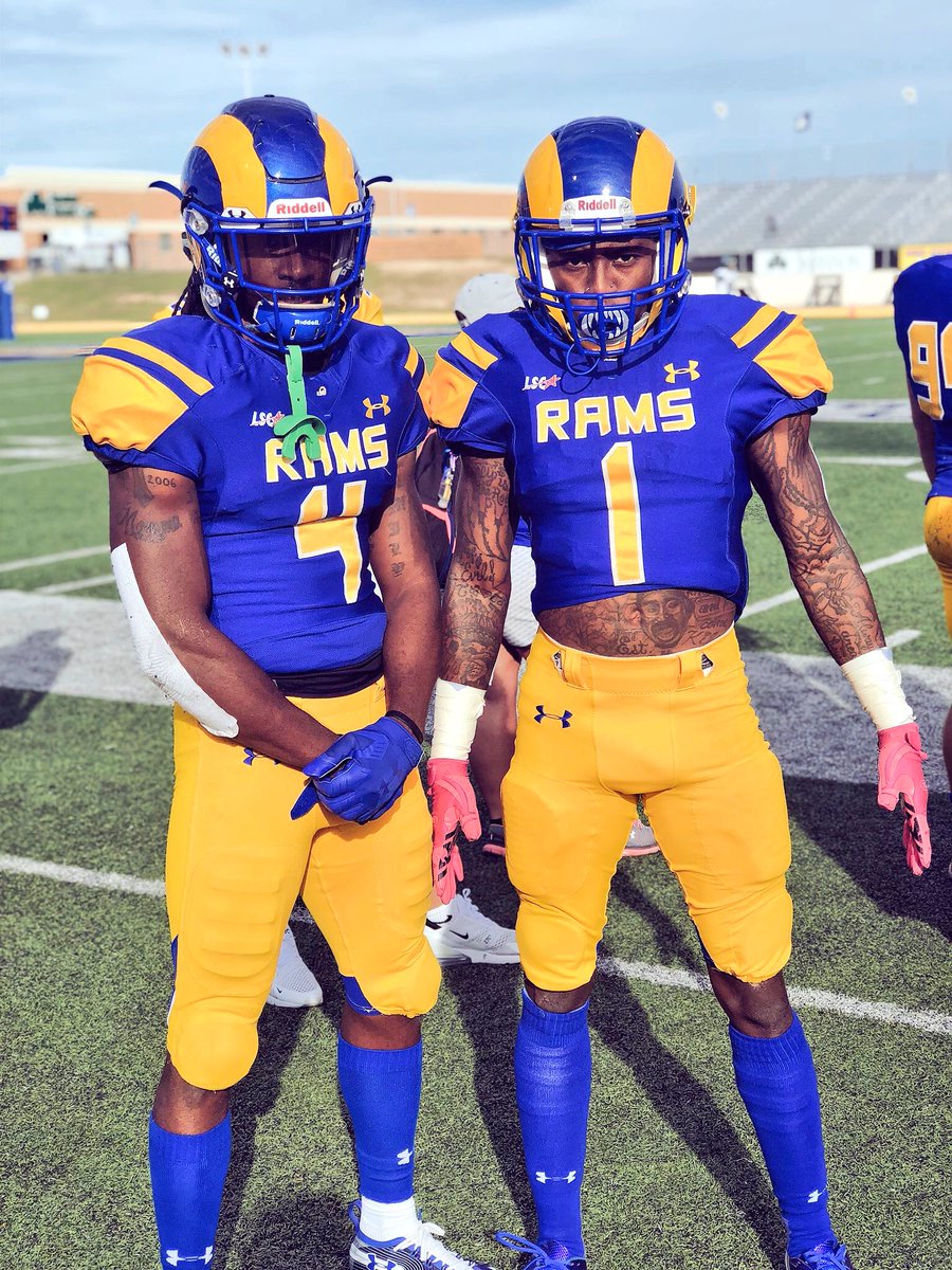 #JUCOPRODUCTS You could never take the DOG OUTTA US !! Happy senior day BRUDDA great team win ! See you on the next LEVEL I PROMISE YA ‼️‼️ #LOCKDOWN