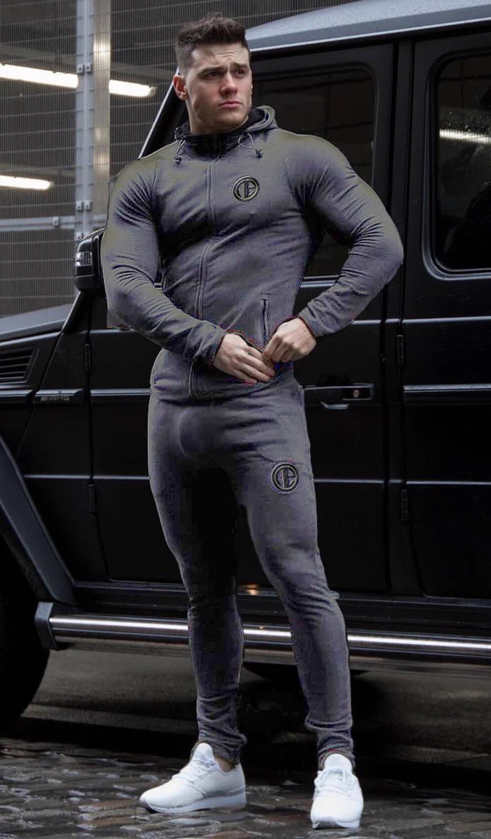 確かになww服は着ているけど体型に恵まれすぎてドスケベになってる男性たちww