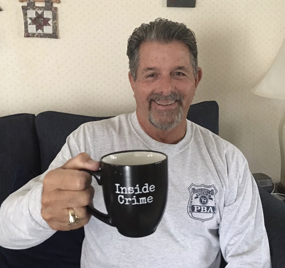 Retired Suffolk Co Det Ray Kelly is ready for the launch of my new podcast! YOU can win this mug too! Subscribe here insidecrime.org/new-page-podca… & RT using hashtag #InsideCrime 🚨 @raykelly735 @LivePDNation @LivePdFantasyLG @LivePDK9  @TaplersTroops @Devildog683 @raykelly735 #LivePD