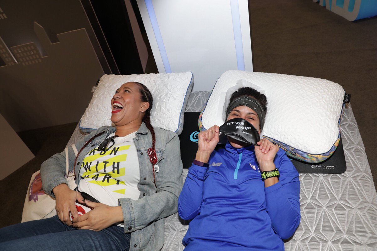 Friendly reminder to #TCSNYCMarathon runners to set your clocks back tonight for daylight saving! Make the most out of every hour from now until race day by reading these sleep tips from <a href="/BEDGEAR/">BEDGEAR</a>: tcsnycmarathon.org/running-and-sl…
#partner