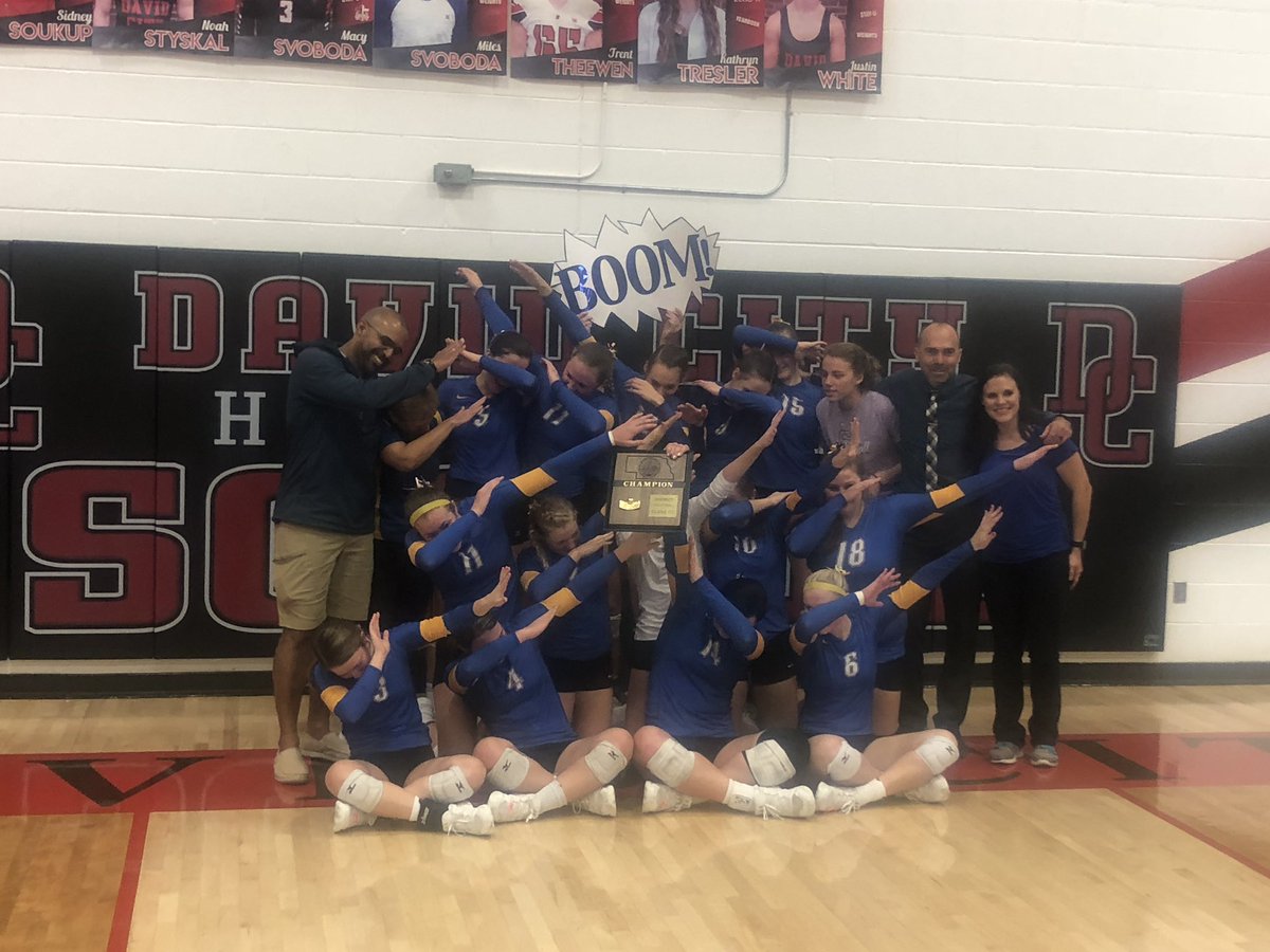 St Paul Volleyball tweet media