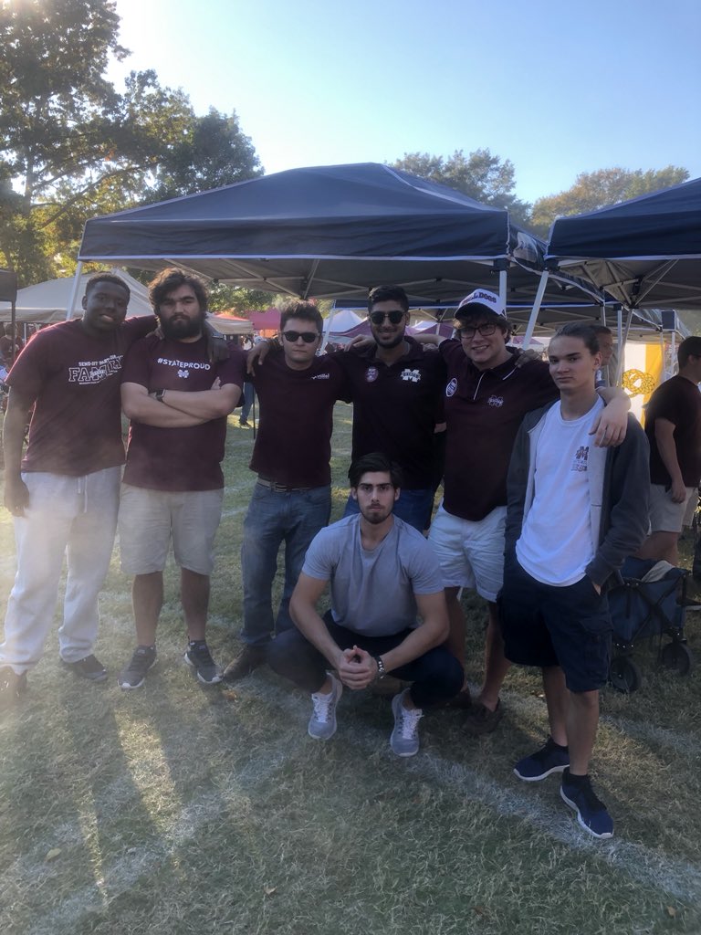 EN_MSSTATE's tweet image. Not all candidates were available for a picture but the candidate tailgate was a massive success. Good Job Boys! #HaiIState