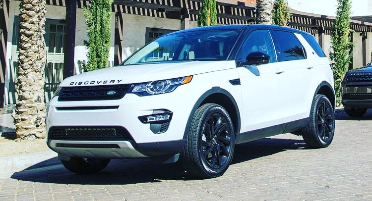 RentNearCar's tweet photo. Voyage into luxury.The first all-terrain SUV by Land Rover changes the game.
#nearcar #rental #Rentcar #Rente #CasaBlanca #Rangers #rangerover #landrover #landroversport #luxurycars #EffortlessEverywhere https://t.co/mASmcESi7X