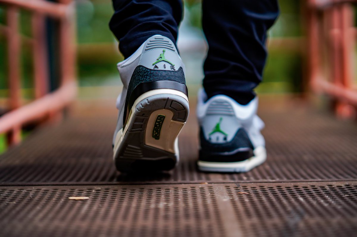 jordan 3 chlorophyll outfit