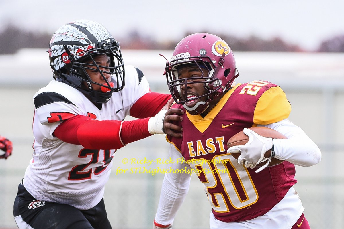 RickyRick_Photo's tweet photo. 11/3/18 - @jennings_coach traveled to @HEAthletics in semi-final district #football action find more photos and article by @GregSTLhss at @STLhssports #sports #314prep #stlprep #photos #photography https://t.co/IhuqM45fQ4