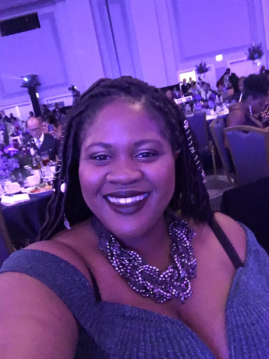 Things are just getting started <a href="/ChiUrbanLeague/">Chicago Urban League</a> 57th Golden Fellowship Dinner #CurrentSituation So excited to be here #chicago