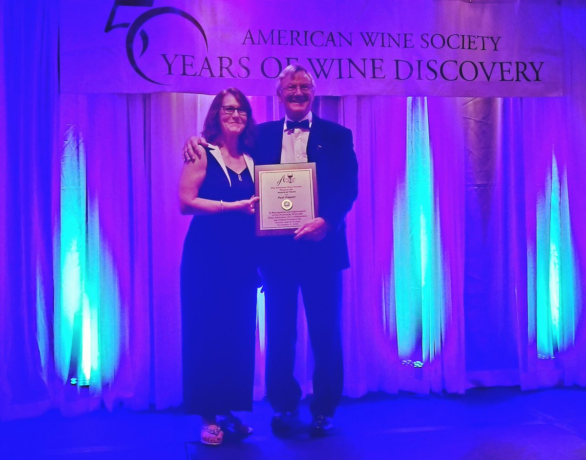 ToshioUeno's tweet photo. My Wine Mentor Paul Wagner receiving Award of Merit Presentation at American Wine Society Conference!!! 🍇🍷🥂🍾
Congratulations, My Sensei!
#americanwinesociety #aws51 #wineeducation #italianwine #balzac #napavalleycollege #winementor #winelover https://t.co/dsZeTrLPud