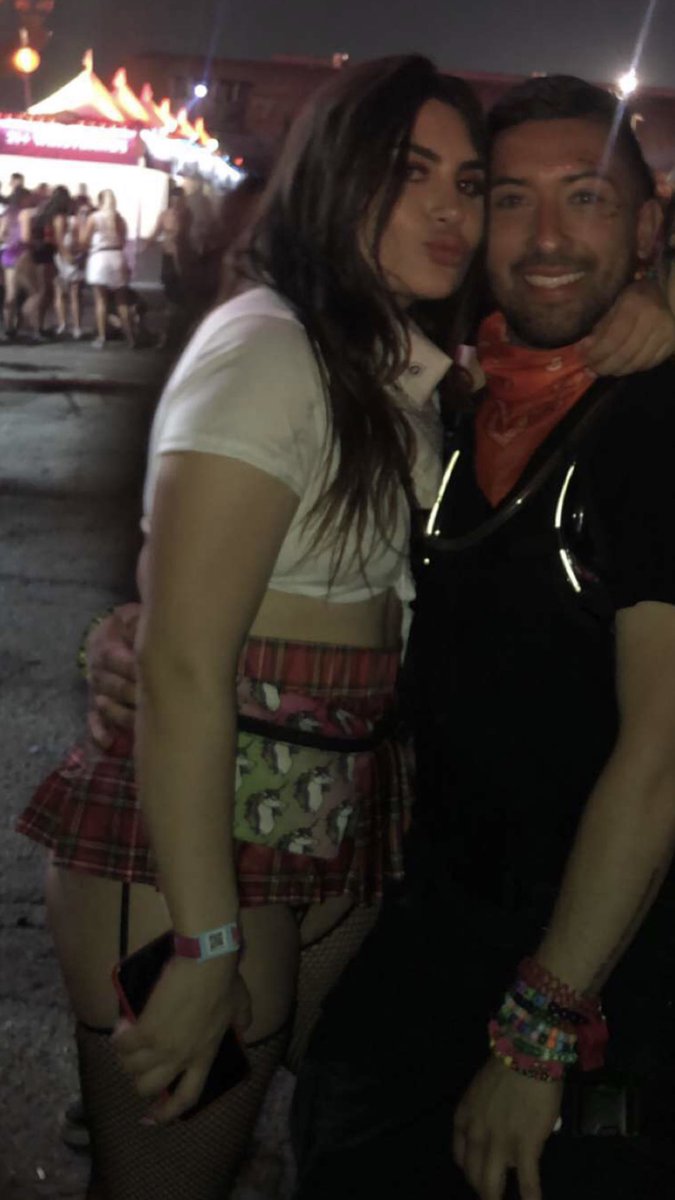 king_geo20's tweet image. Rave GlowUp: Bestfriend Edition 🖤🔥
Over a year of so many festivals and shows... my rave fav 🤟🏼 

Thanks @jaylexjess &amp;amp; @Mel_y19 for idea 🥰 #ContinueThread