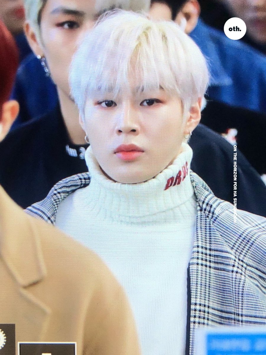 onthehorizon322's tweet photo. 181104 여기 이승 맞아요...? 나 죽은건지 살아있는건지.....
#워너원 #하성운 https://t.co/iHinJoWqdI