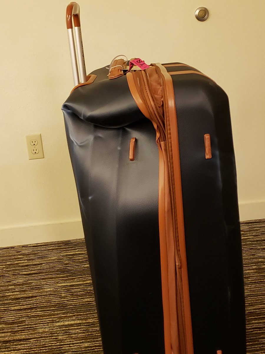 BystrekDoug's tweet photo. @SouthwestAir holy cow Southwest besides losing one of my bags you also destroyed my @SamsoniteUSA suitcase from my travels today from MKE through DCA to FLL. https://t.co/KY6faxqz7u