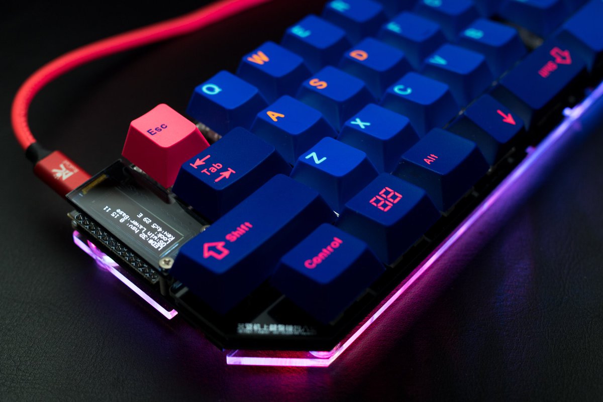 今月のENDGAME⌨️ 割れてないキーボード完成❗️ ・異形rowstaggerd