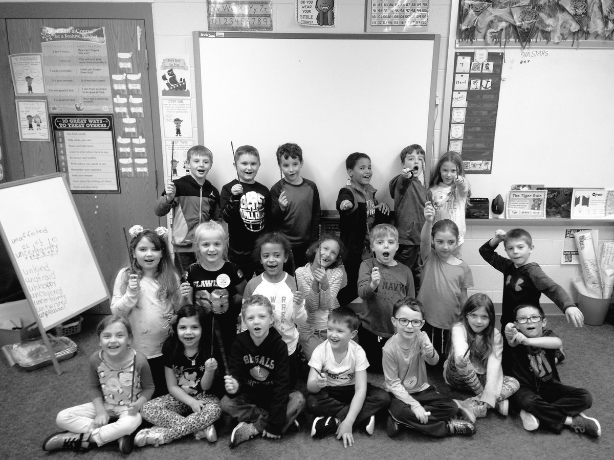 wolkingslilbots's tweet image. My Why....#ThePepperEffect @wolkingslilbots Thank you for the inspiration @smgaillard ! I met a #EdHero today! #ecet2ky #BeRoyal @missbrown111