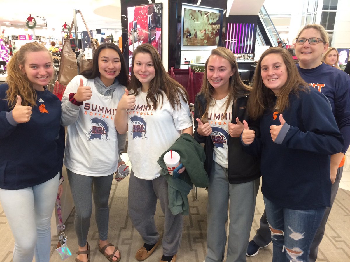 Summit Softball tweet media