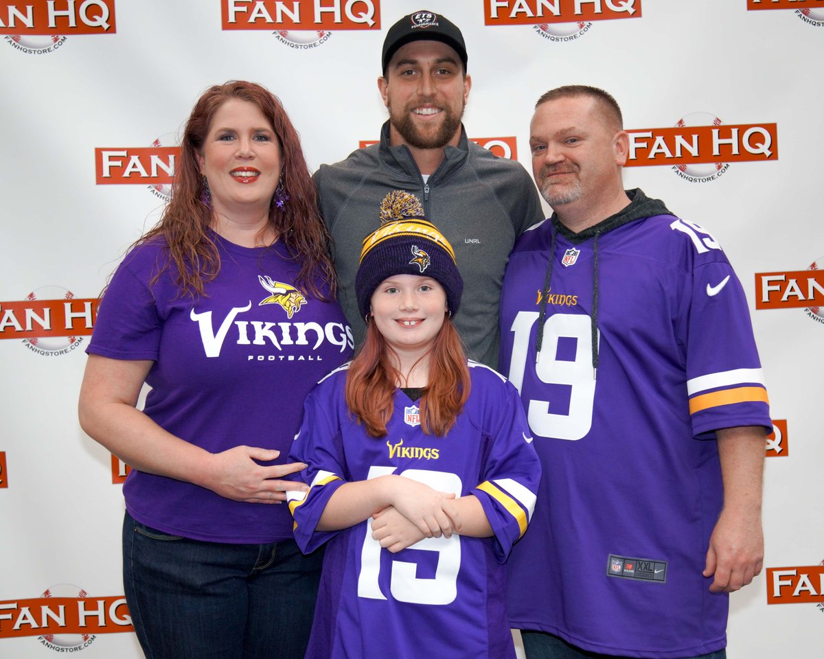FanHQ's tweet photo. BUZZER BEATER! The @KyleRudolph82 @athielen19 @stefondiggs posed photos are now available at https://t.co/EeMWdorVr8
#Skol #FlashAddicts https://t.co/Tt1kJH621K