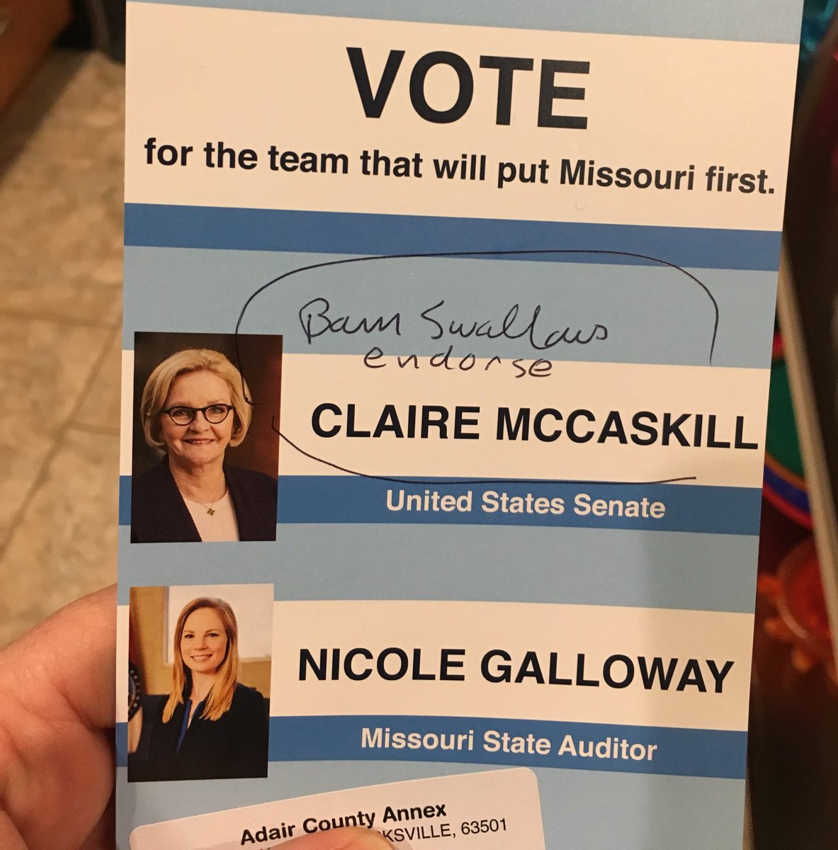 JoeyKHubbard's tweet photo. When you’re not home for the canvassers, but they know who you are and what you’re about #AdairCoBARS #BirdsForDemocrats #McCaskillForSenate https://t.co/8QXJ4AUQyq