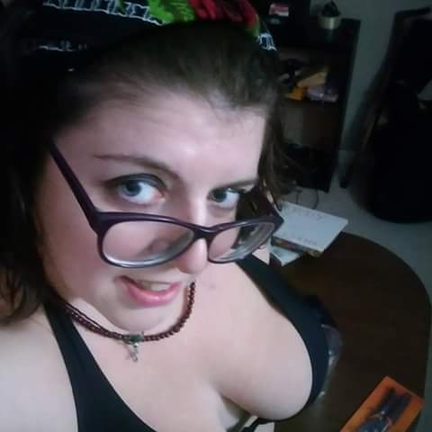 Hey, Twitter-land! Thanks for following me! <3 <3 <3 https://t.co/8kBnlglTr1