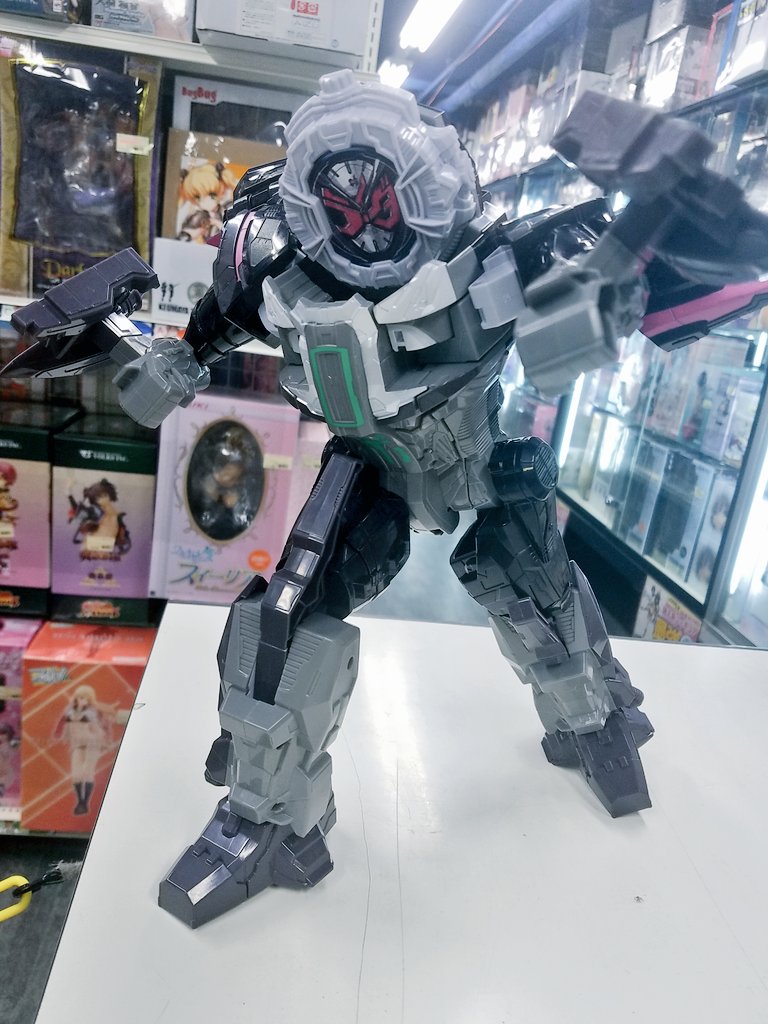 大阪日本橋ジャングル Jungle Dxタイムマジーン入荷 残念ながらオーズライドウォッチは欠品です 意外と可動するんで動かしてて楽しいですよ 楽しいのは本編でもバイクより使用頻度が今のところ高いのも原因ですかね ヒゲ 仮面ライダージオウ 大阪日本橋ジャングル Jungle Dxタイムマジーン入荷 残念ながらオーズライドウォッチは欠品です 意外と可動するんで動かしてて楽しいですよ 楽しいのは本編でもバイクより使用頻度が今のところ高いのも原因ですかね ヒゲ 仮面ライダージオウ