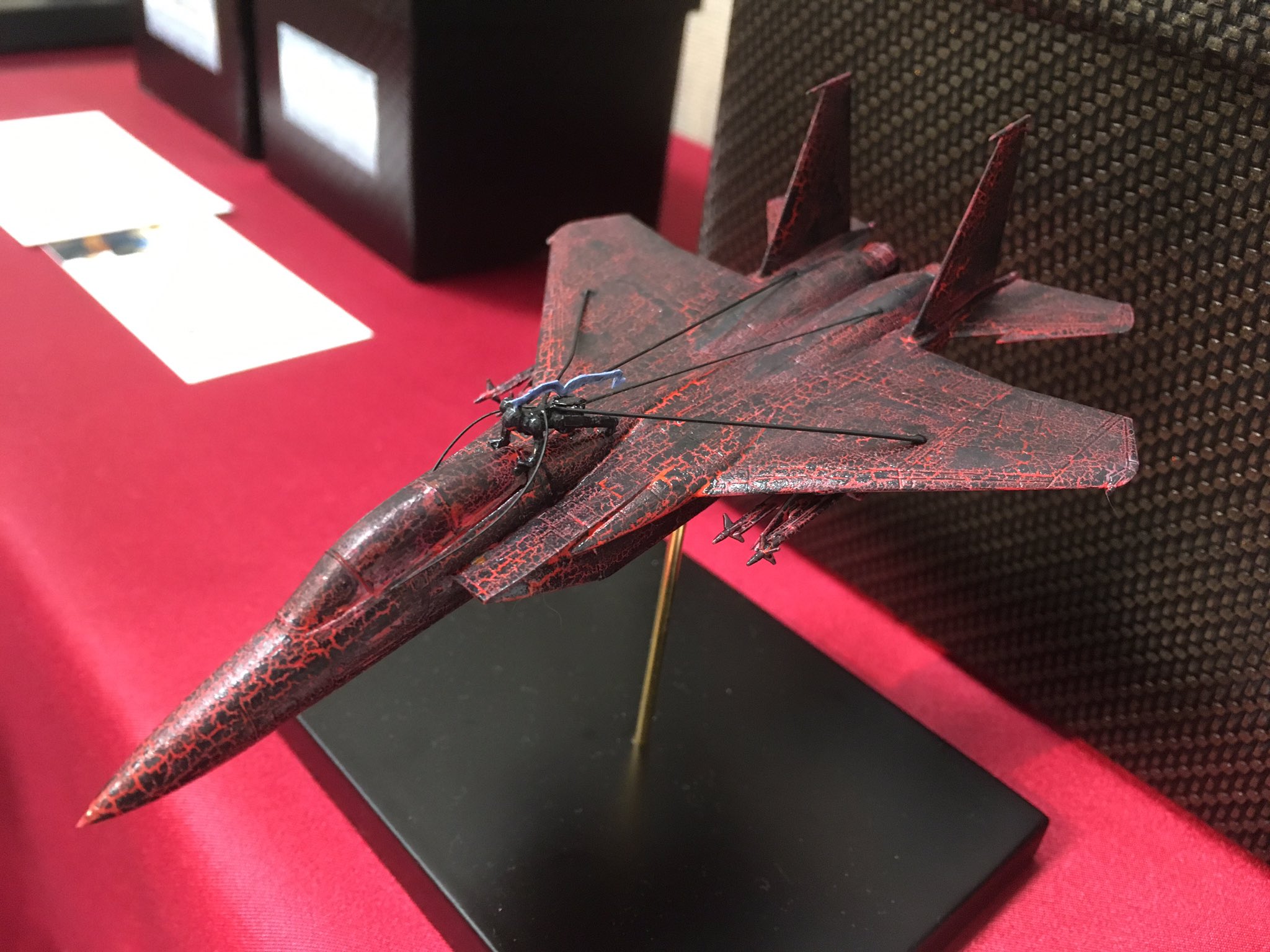 スズキしんや 10 29 30大阪モデフェス たにくままんさんの戦闘機 気づいた人どれくらいいるだろう Fate Zeroの バーサーカーが乗っているじゃないですか かっこよすぎます ナゴモ T Co Xxzfnv66p2 Twitter