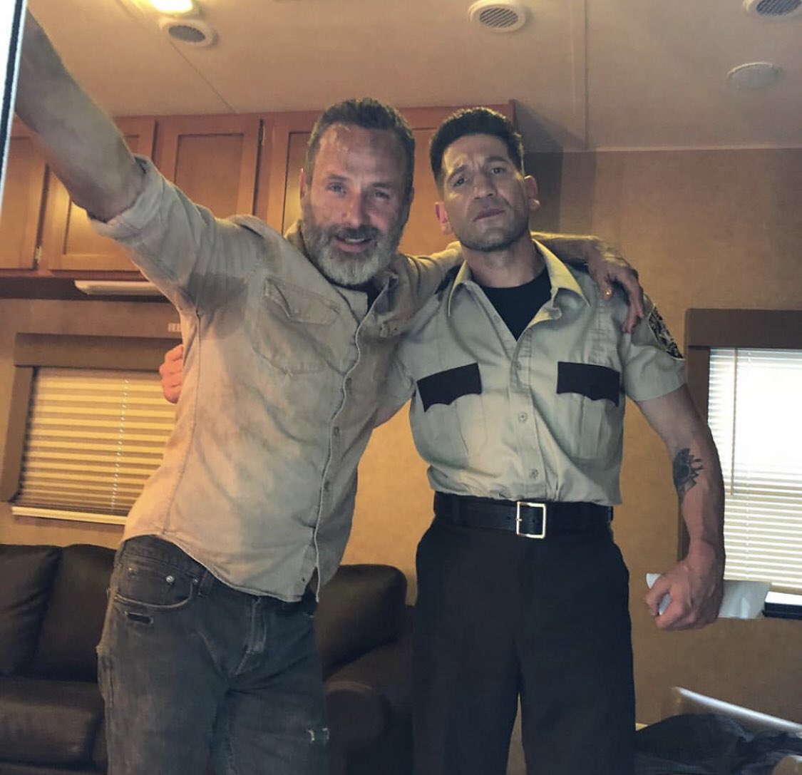 TheWalkingDead's tweet image. Tomorrow 👀
#TheWalkingDead 
(via Greg Nicotero)