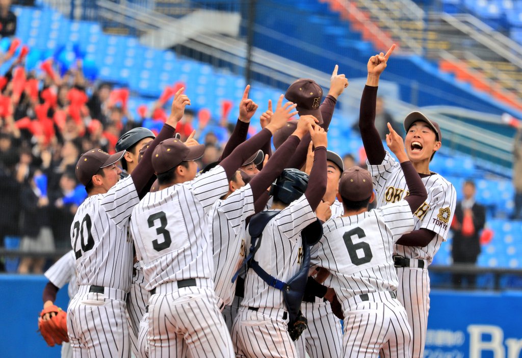 gari_wasabi's tweet photo. #センバツ 東京都大会は国士舘が優勝！

東海大菅生に４−３で勝利し、春の選抜当確。国士舘は初回にボンズ打法の黒澤、背番号１６の鎌田のタイムリーで一挙４点。この４点を白須、山崎がピンチを背負いながらも力投した。さぁセンバツだ！ https://t.co/oxJE0WS3L8