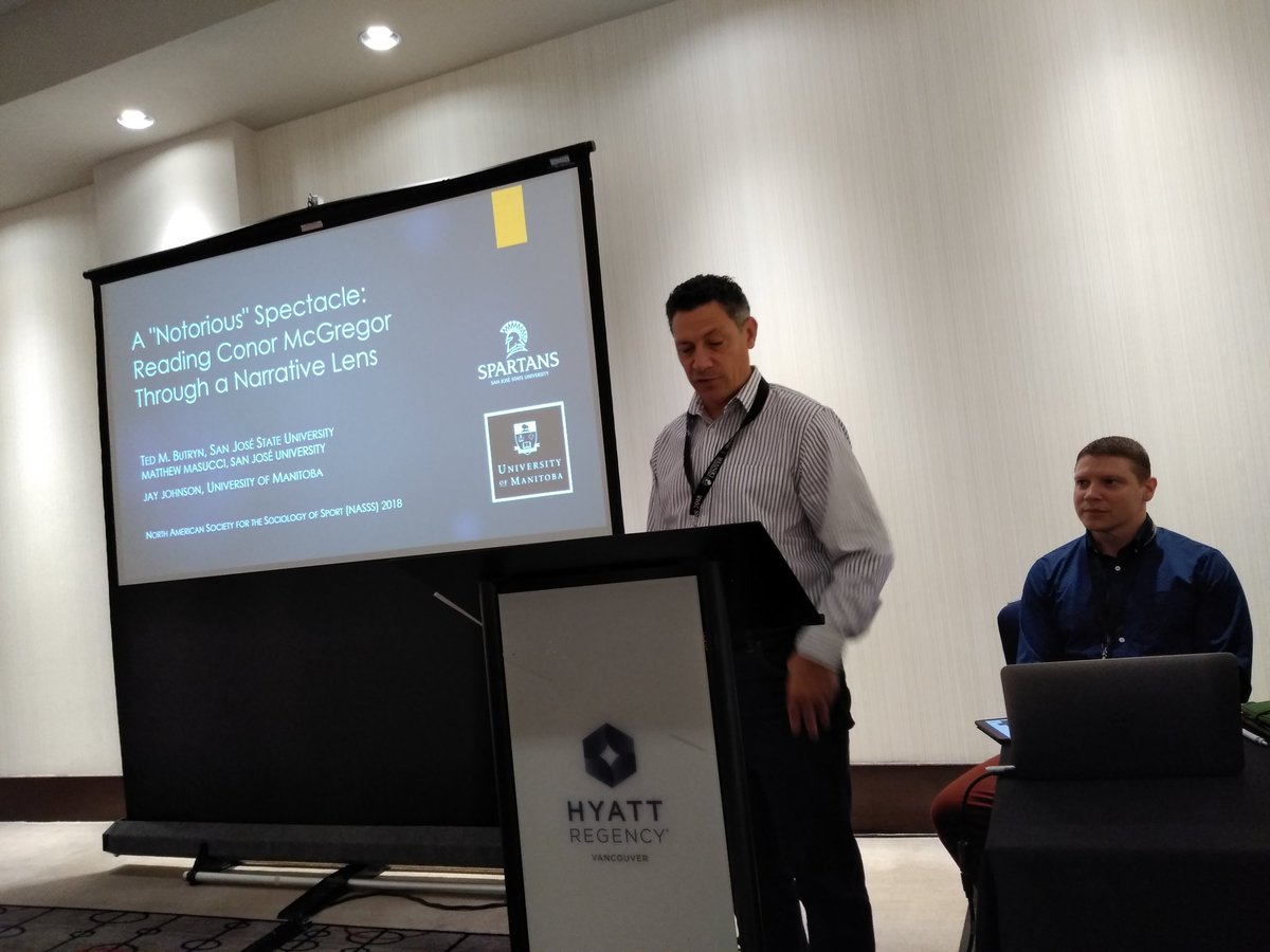 kinprof1's tweet photo. Brain was whirring with new knowledge & intrigue after this incredible panel on 'Understanding the stories of bodies, selves and lives: the use of #narrative in #research ' w/Drs. @FlockeKerry @DrTedsportcult @MasucciSJSU jay johnson & Marta Mack-Washington #nasss2018 #Vancouver https://t.co/RopSdPC0b9