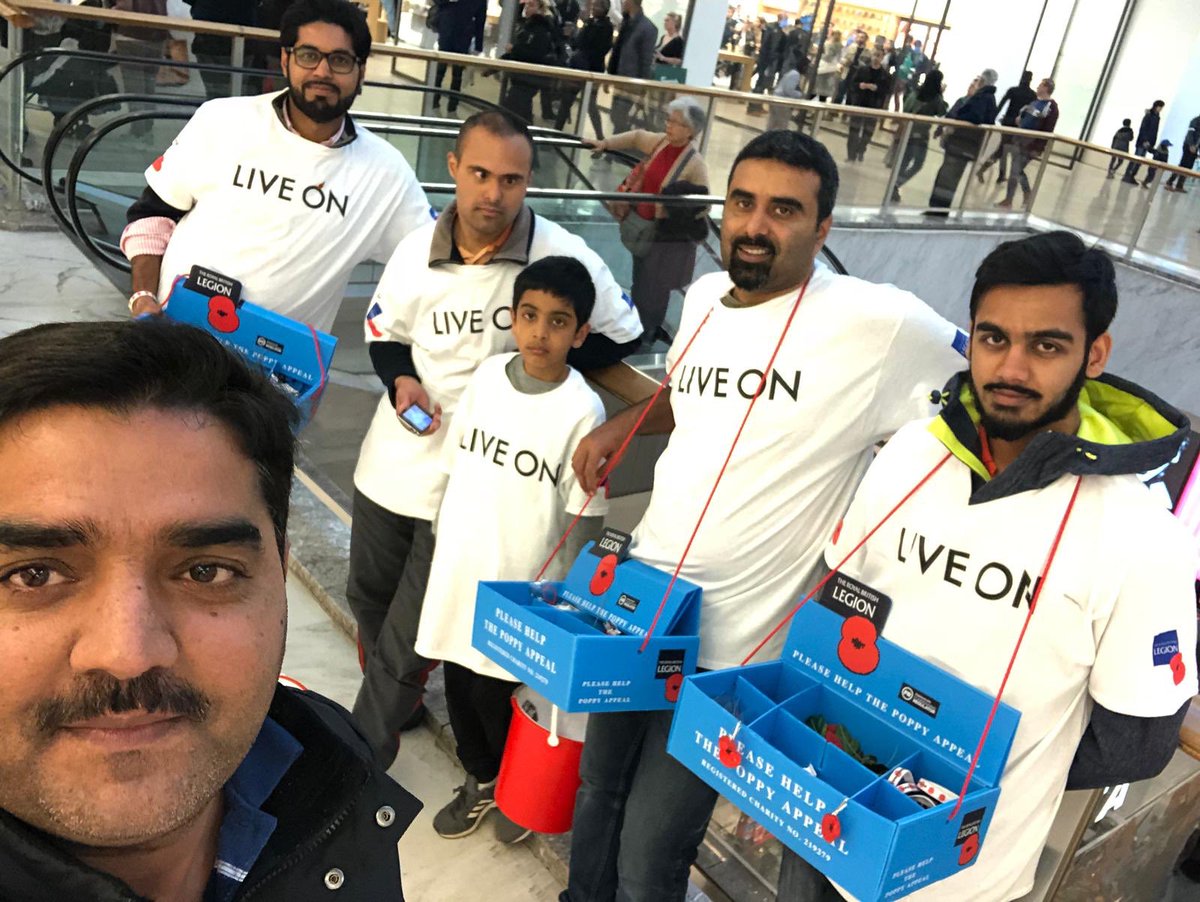 KamranCheema6's tweet photo. Yesterday my son and our youth from @MKAEastPutney at Brent Cross Shopping Centre to raise funds for @PoppyLegion #PoppyAppeal #MuslimsForHumanity #LestWeForget @AMYA_Humanity @UKMuslimYouth @Mercy4MankindCC https://t.co/EvWXgBcOGD