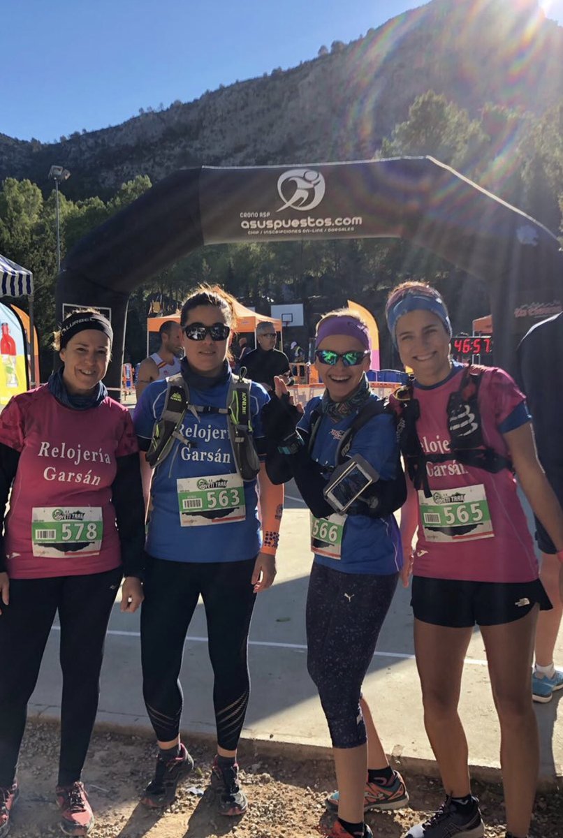 TeamRelojGarsan's tweet photo. ELLAS, tenían que ser ellas!!! 💪🏻💪🏻��🏻 #YetiTrail a por esas montañas que no son nada para vosotras!!! 
Sois Grandes, muy grandes.....y muy cool!!
#VAMOSTEAM
#VamosEquipo https://t.co/3yy079FlCF