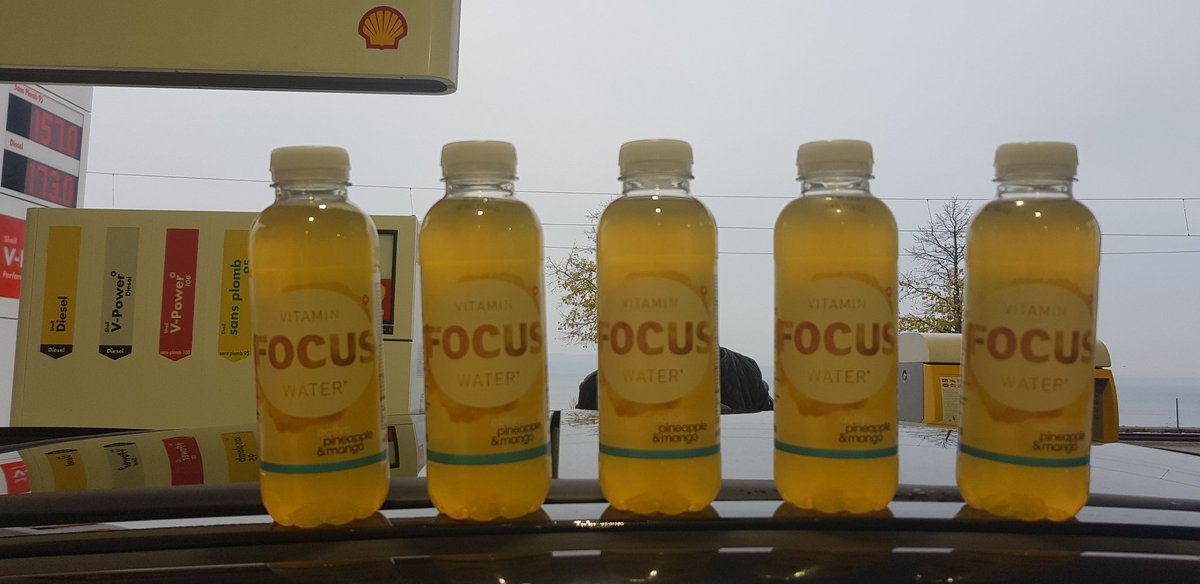 <a href="/IGSLausanne/">IGS Lausanne</a> jour 2 pour le tournois <a href="/PlayHearthstone/">Hearthstone</a> avec <a href="/Flob_hs/">Flob</a> <a href="/Gzada_HS/">Johan Monnier</a> <a href="/JIP_HS/">Jipissimo</a> @HsKetchup 
Go <a href="/Fragboxgaming/">Fragbox Gaming</a> 
#Sponsor <a href="/focuswater/">Focuswater</a>