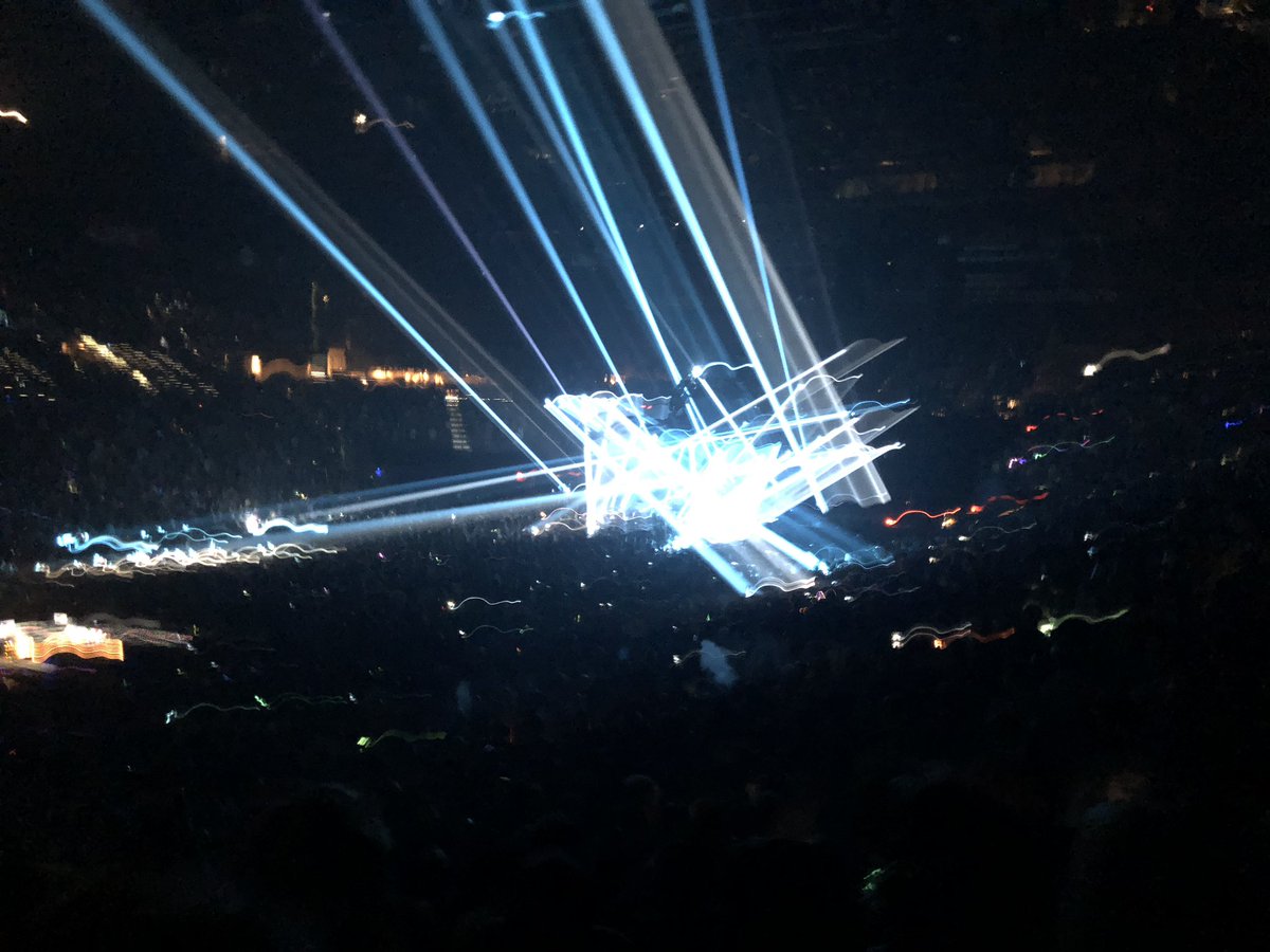 bernblue's tweet image. Thanks for a great 4 day run @phish. You blew me away and I can’t wait til next time I get to shake my bones with ya