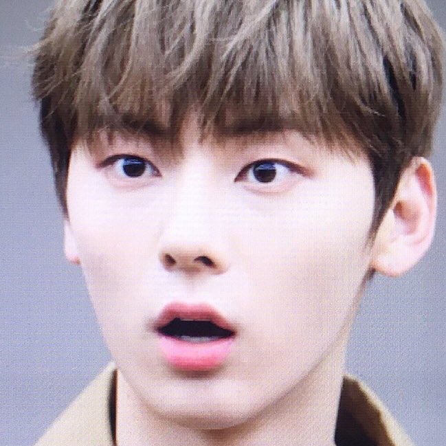 minmeow_'s tweet photo. #황민현 , #민현 🙀 https://t.co/tIlOcYjkab
