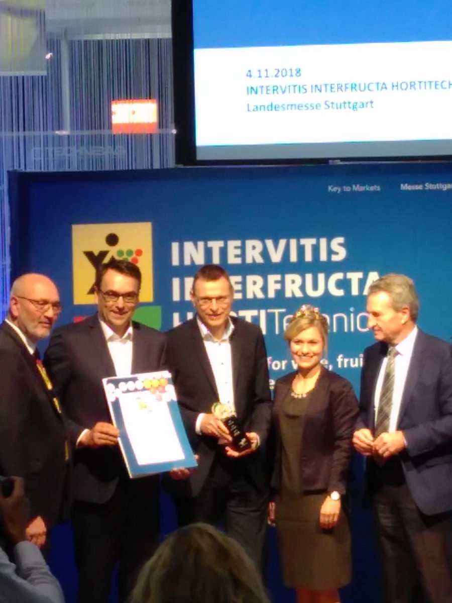 BZL_aktuell's tweet image. EU-Kommissar Günther Oettinger hat soeben die #Intervitis 2018 eröffnet. Das #BZL ist dabei. Besuchen Sie uns am Stand 4 C 35!               INTERVITIS INTERFRUCTA HORTITECHNICA 2018