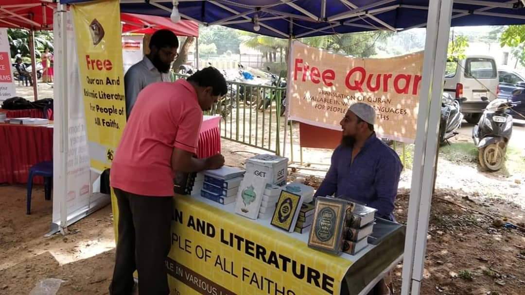 MissionDawahInd's tweet photo. Our Free Quran Stall at THE BIG INDIAN FOOD FESTIVAL. May Allah accept our Little efforts. Aameen
#BigIndianFoodFestival #ShareTheMercy https://t.co/l2wbntBGaK