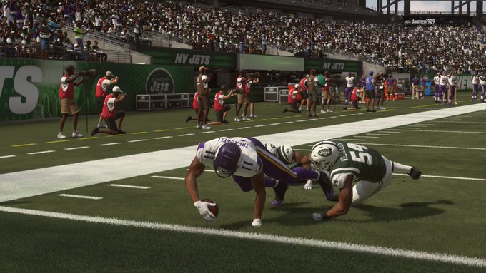 Vikings @ Jets DrJxTGuW4AEHseu