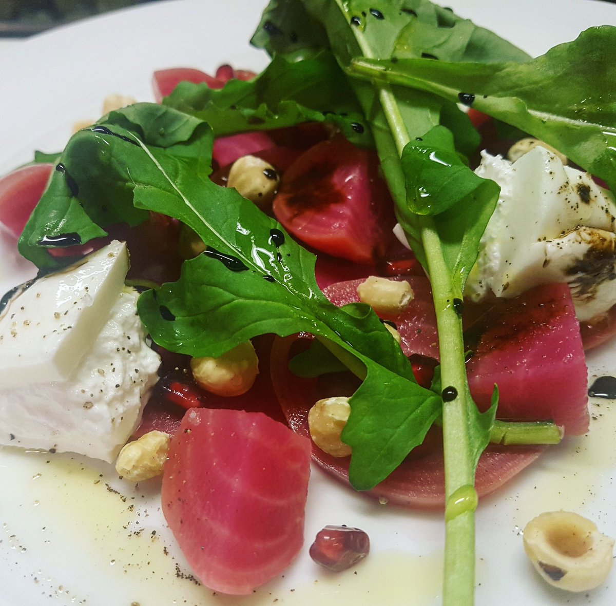 LaBuca1's tweet photo. Roasted beets, burratta, pomegranate, hazelnut, balsamic, arugula 👌👌 #localbeets #italianfood #Feature https://t.co/gq7vPzP2X8