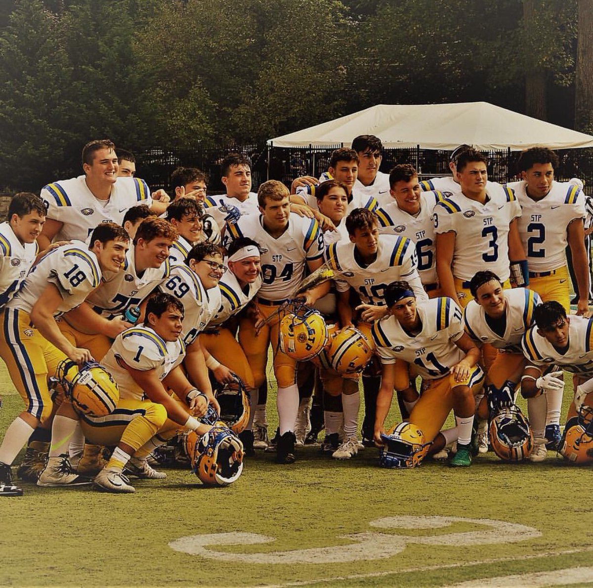EricT_6's tweet photo. Would'nt want to go four years with anyone else, always going to keep our heads up at the end of the day. We left our hearts on the field and worked as hard as we could for this season. Thank you to @STP_Eagles for guidance and the opportunity to play the arguably the best sport! https://t.co/P4xYcLQt52